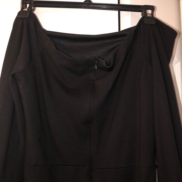 Black bell sleeve cocktail dress (med) - Picture 3 of 8